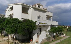 Apartments Aventura Baska For Relaxing Holidays